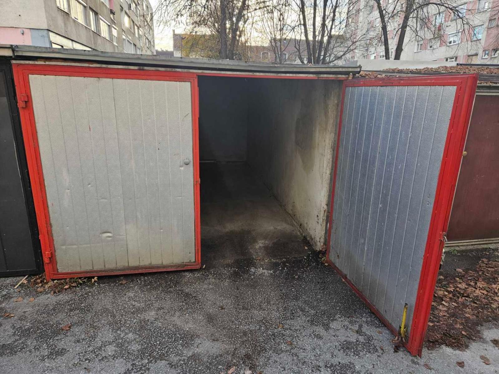 Apartman Centar Bulevar Ex Sa Garazom Banja Luka Exterior foto