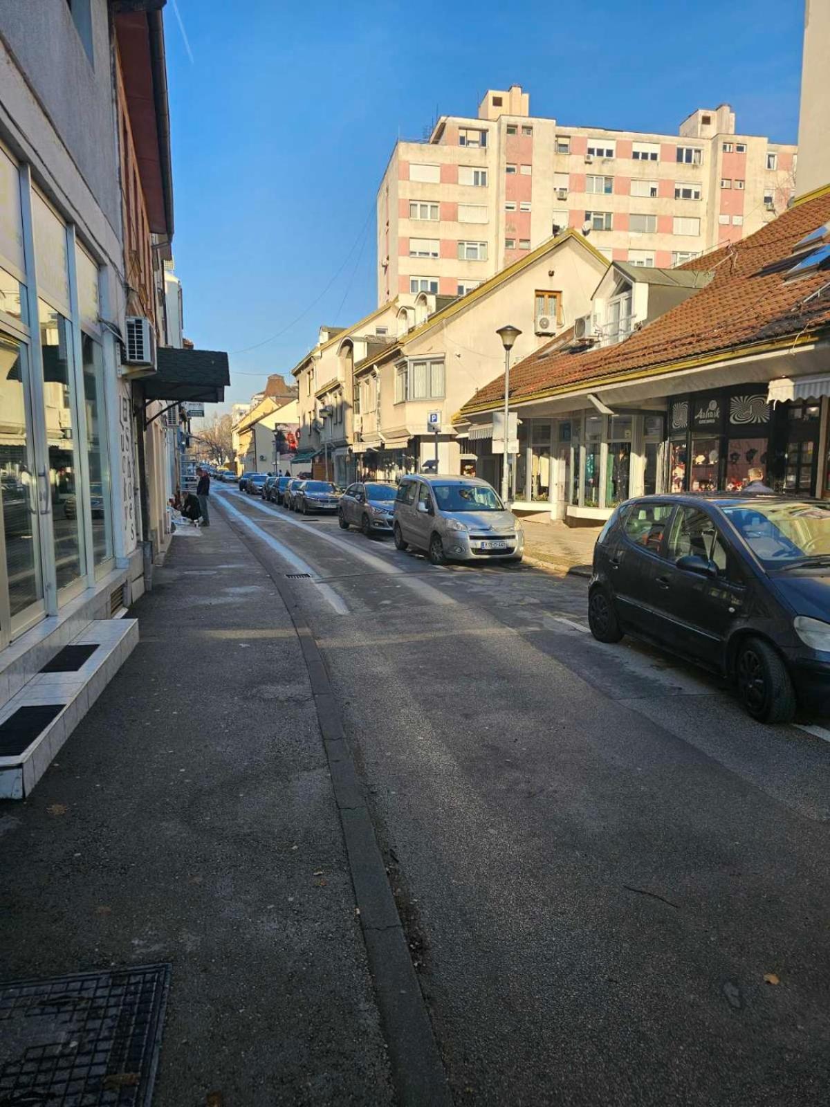 Apartman Centar Bulevar Ex Sa Garazom Banja Luka Exterior foto